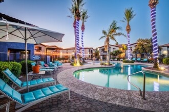 Estrella Gateway in Avondale, AZ - Foto de edificio - Building Photo