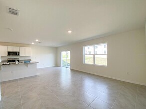 1835 Buckeye Rd in Davenport, FL - Foto de edificio - Building Photo