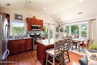 13 Meadowbrook Ave in Rumson, NJ - Building Photo - Building Photo