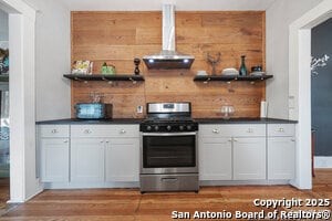 1621 W French Pl in San Antonio, TX - Building Photo - Building Photo