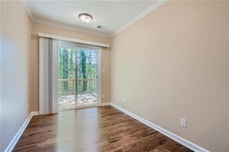 2534 Niskey Lake Rd SW in Atlanta, GA - Building Photo - Building Photo