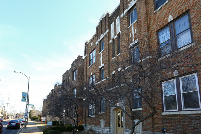 West Forest View in St. Louis, MO - Foto de edificio - Building Photo