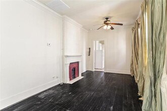 2423 Annunciation St in New Orleans, LA - Building Photo - Building Photo