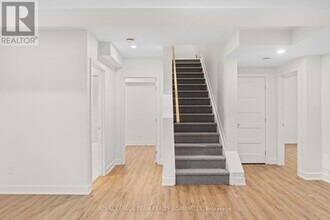 1696-1696 Belcourt Blvd in Ottawa, ON - Building Photo - Building Photo