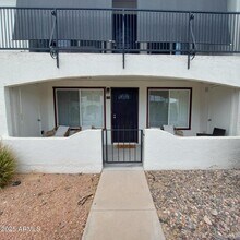 240 Old Litchfield Rd in Litchfield Park, AZ - Building Photo - Building Photo