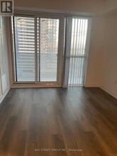 195 Commerce St in Vaughan, ON - Building Photo - Building Photo