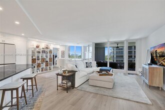 1340 S Ocean Blvd in Pompano Beach, FL - Building Photo - Building Photo