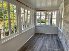 31 Faucett St in Stamford, CT - Building Photo - Building Photo