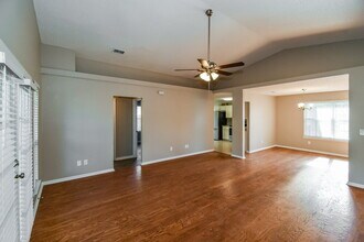 8857 Spring Harvest Ln E in Jacksonville, FL - Building Photo - Building Photo