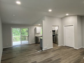 8553 Baltimore St NE, Unit 8553 in Blaine, MN - Building Photo - Building Photo