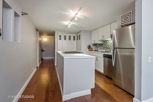 1727 S Indiana Ave, Unit 111 in Chicago, IL - Foto de edificio - Building Photo