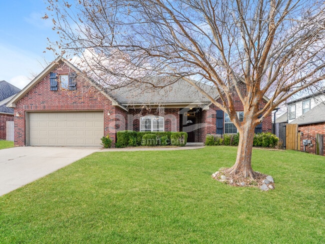 property at 2604 S 13th St E