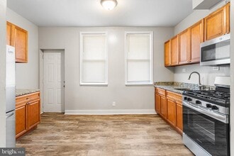 544 N Allison St in Philadelphia, PA - Building Photo - Building Photo