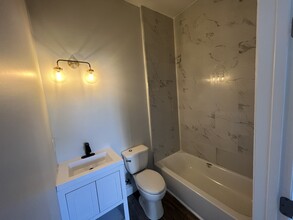 2010 E 12th St in Chattanooga, TN - Building Photo - Building Photo