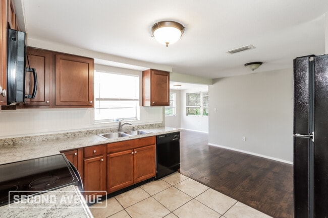 property at 7321 Coventry Dr