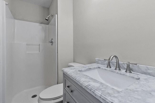 102 Southwood Cir in Garner, NC - Building Photo - Building Photo