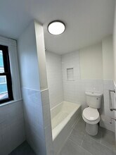 173 Everett St, Unit 2 in Boston, MA - Building Photo - Building Photo