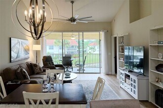 5035 Cedar Springs Dr in Naples, FL - Building Photo - Building Photo