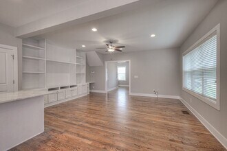 1712 McKinney Ave in Nashville, TN - Building Photo - Building Photo