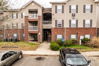 Crossland Manor Apartments in Clarksville, TN - Building Photo - Building Photo