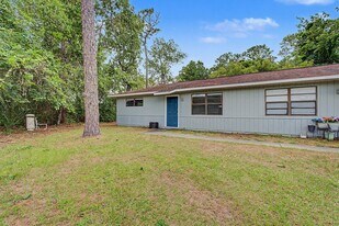 3080 S Clematis Way, Unit 17 in Homosassa, FL - Building Photo