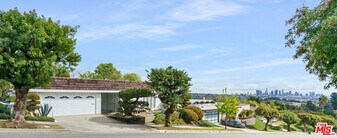 2208 Winona Blvd in Los Angeles, CA - Building Photo