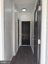 5227 Addison St in Philadelphia, PA - Building Photo