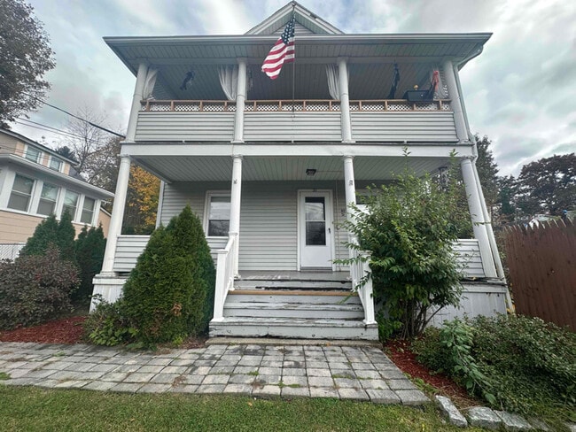 50 Westbury Park Rd in Watertown, CT - Building Photo - Building Photo