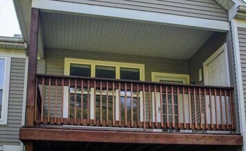 1430 Fox Pointe Cir in Ann Arbor, MI - Building Photo - Building Photo