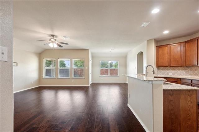 1306 Lasso Dr in Little Elm, TX - Building Photo - Building Photo