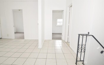 221 Lehrer Ave in Elmont, NY - Building Photo - Building Photo