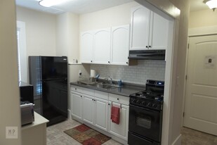 104 W Fulton St, Unit 102 Apartamentos