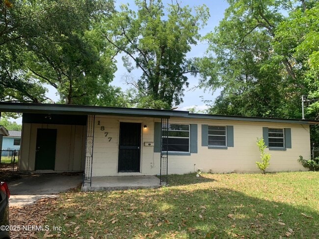 1877 W 33rd St in Jacksonville, FL - Foto de edificio - Building Photo