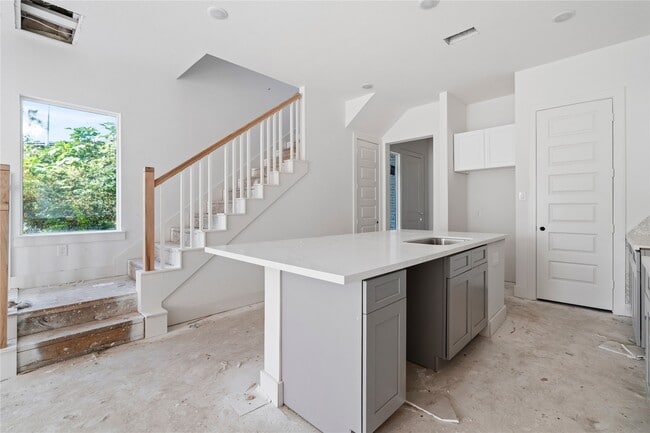 property at 1504 Hussion St