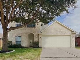 17214 April Valley Ct in Houston, TX - Building Photo