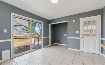 401 Cabriolet Ct in Mcdonough, GA - Building Photo - Building Photo