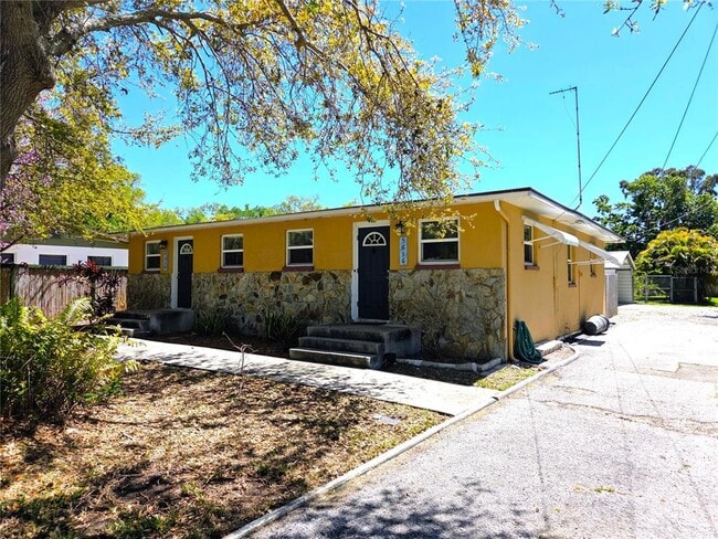 5616 27th Ave S in Gulfport, FL - Building Photo - Building Photo