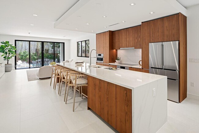 property at 2984 Coconut Ave