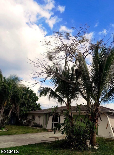 922 SE 26th Terrace in Cape Coral, FL - Building Photo - Building Photo