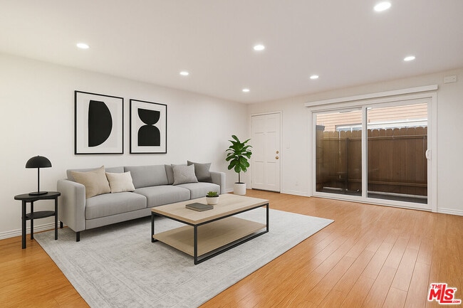 918 17th St in Santa Monica, CA - Building Photo - Building Photo
