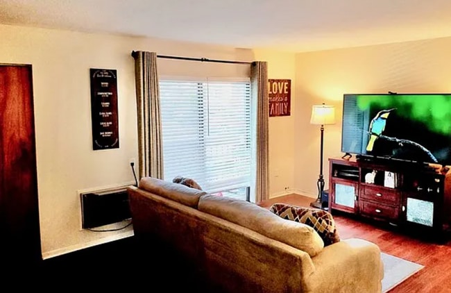 710 Mill St, Unit H1 in Belleville, NJ - Building Photo - Building Photo