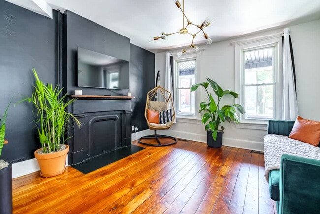 70 E Prescott St