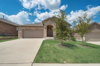 264 Irish Moss Dr in Haslet, TX - Foto de edificio - Building Photo