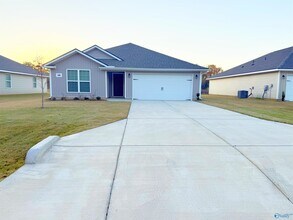 118 Fuller Dr in Meridianville, AL - Building Photo - Building Photo