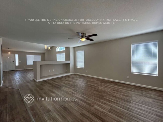 10378 W Piccadilly Rd in Avondale, AZ - Foto de edificio - Building Photo