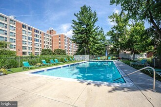 4401 Roland Ave in Baltimore, MD - Building Photo - Building Photo