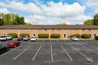 Hunter Ridge Apartments in Plainfield, IN - Foto de edificio - Building Photo
