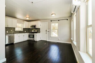 4801 Avenue H in Austin, TX - Building Photo - Building Photo