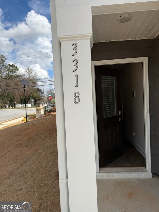 3318 Stonewall Ln in Atlanta, GA - Building Photo - Building Photo