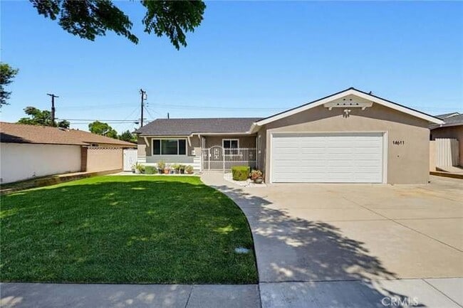 property at 14611 Ermita Ave